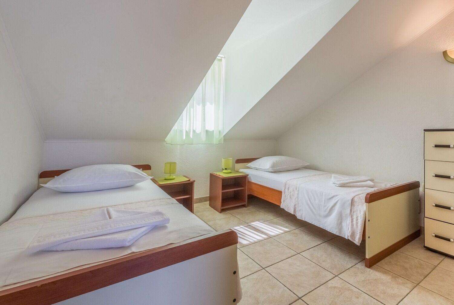 Apartment Bubi Trogir Exteriör bild