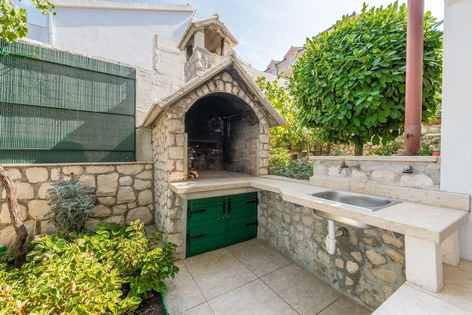 Apartment Bubi Trogir Exteriör bild
